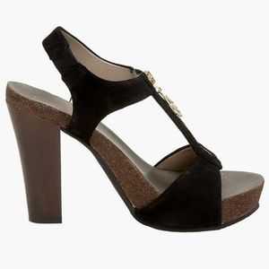 Mia Hippie sandal w peace sign zipper pull, block heel/ vintage